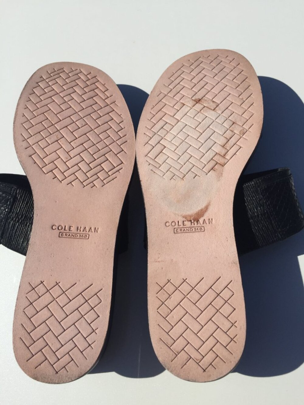 Cole Haan Wesley Demi Wedge Sandals Black Snakeskin Embossed Leather 6.5B W20525 - Picture 8 of 11